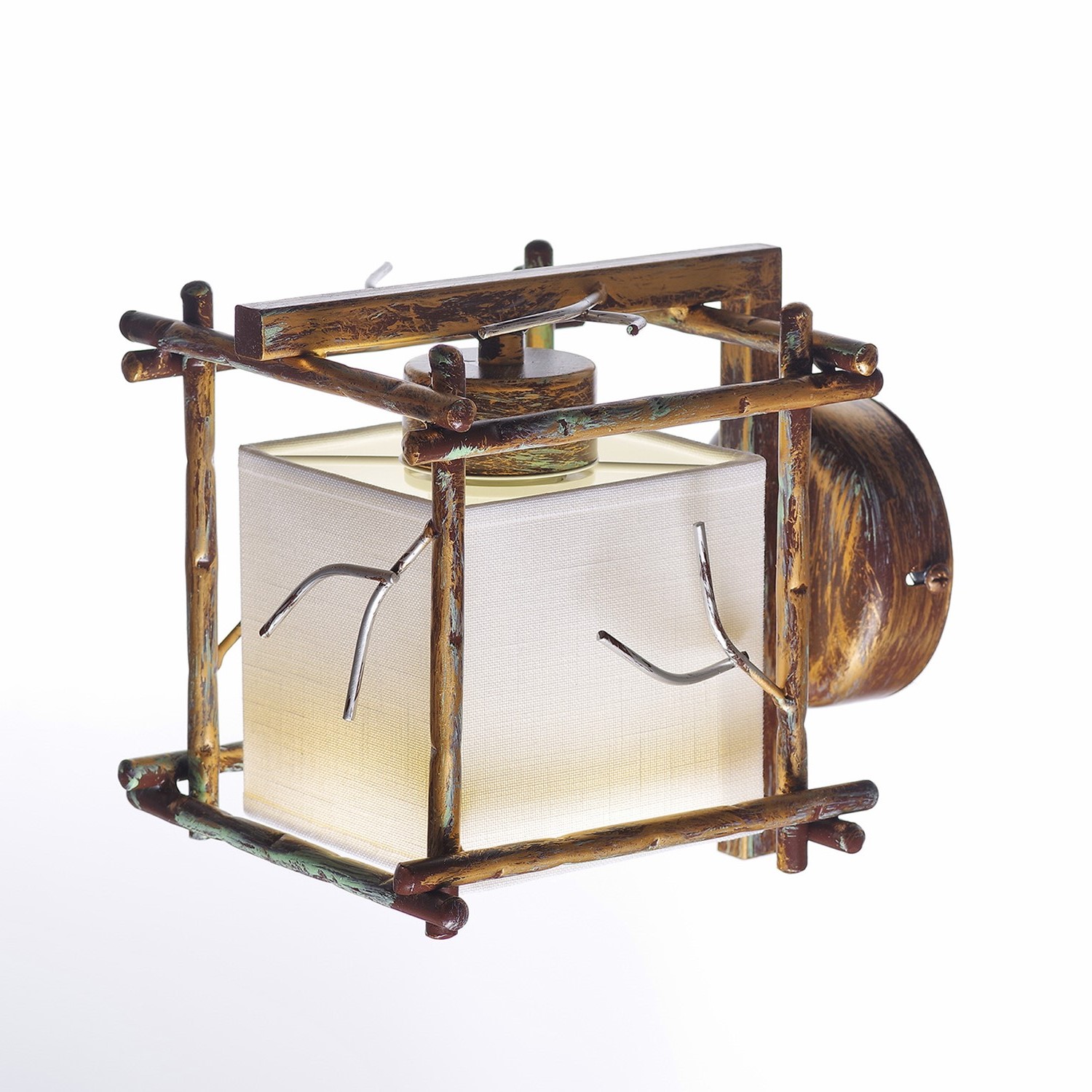 Nástěnné světlo v originálním designu v kombinaci s jemnou barvou a ruční patinou 16711 "SAVANNA CUBO"