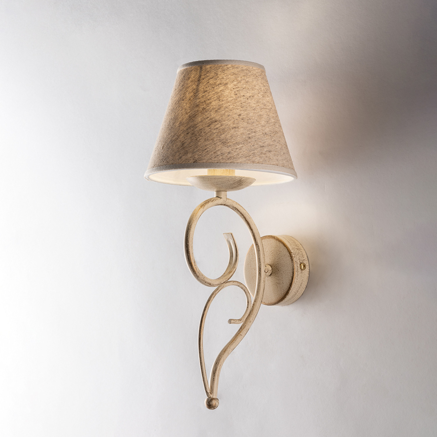 Wall lamp BL258-AP1-AV Vienna, 1 X 40 Watt Max, avorio, golden