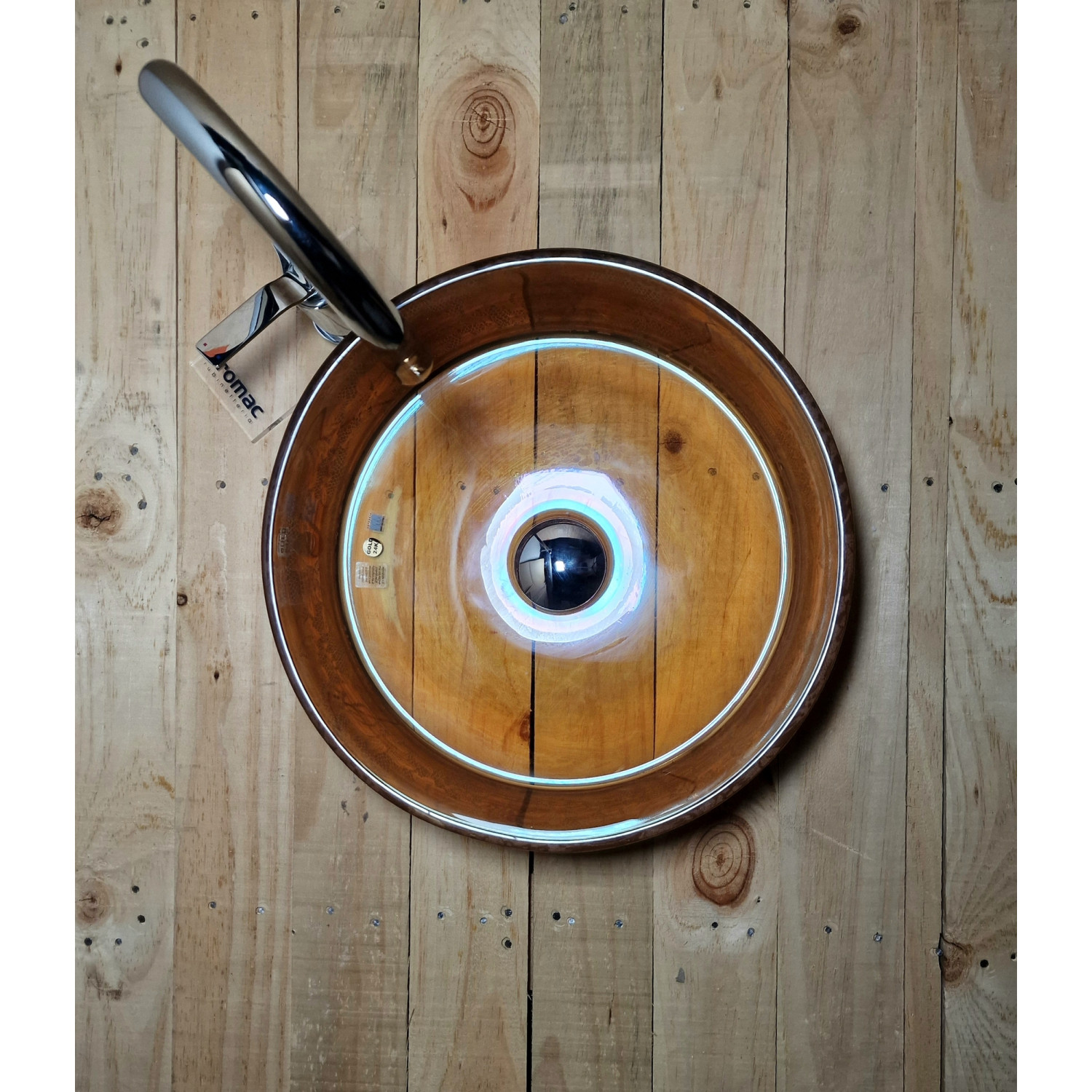 Moderní skleněné umyvadlo s jantarově transparentním vnitřkem a zlatým dekorem U037 foto3